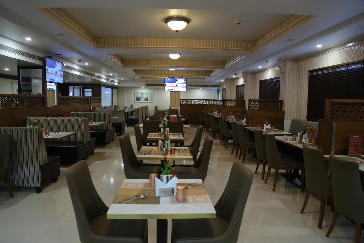 Hotel Grand Gayathri Khammam Exteriér fotografie