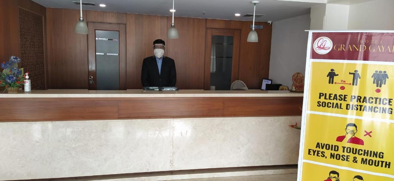 Hotel Grand Gayathri Khammam Exteriér fotografie